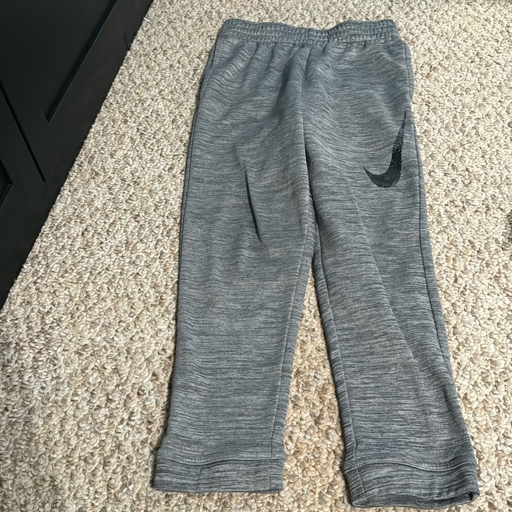 Kids Nike Sweatpants Grey Size Small